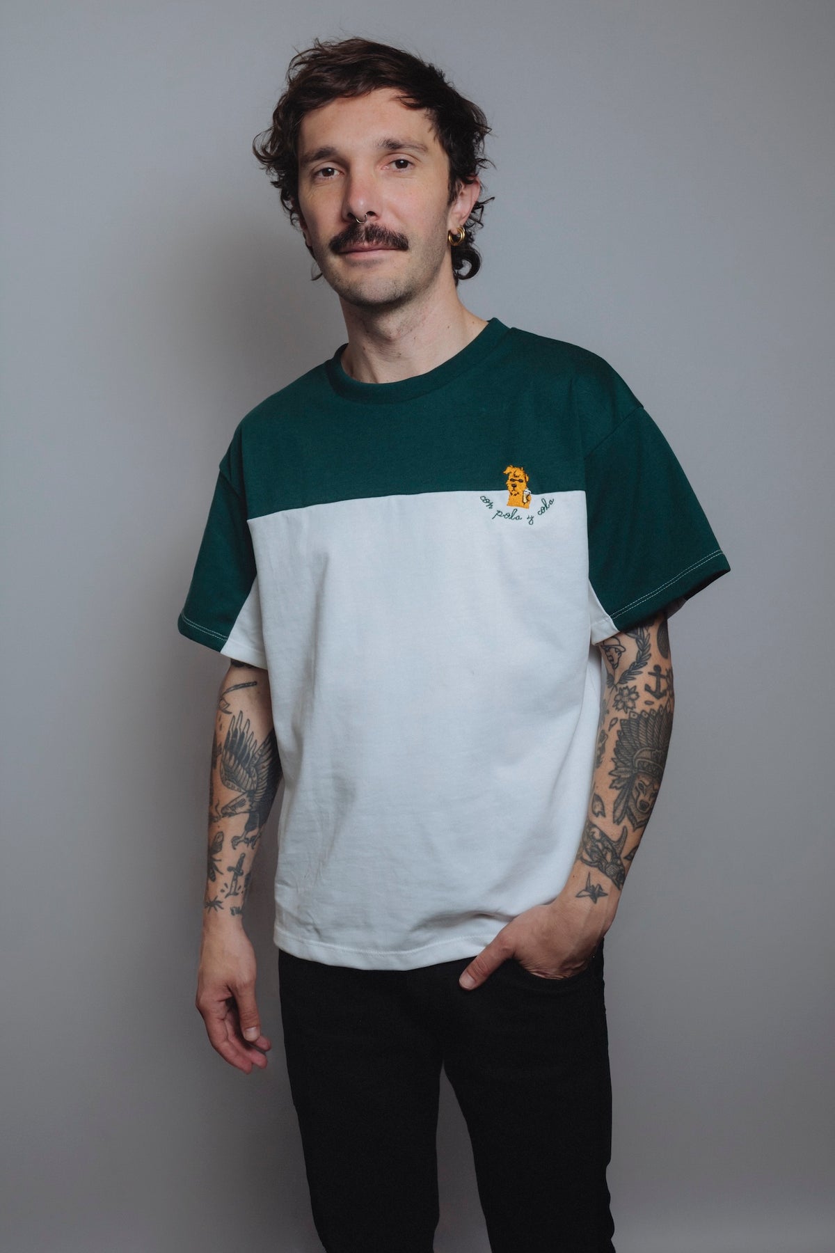 T-Shirt con Pola y Cola (Preventa)